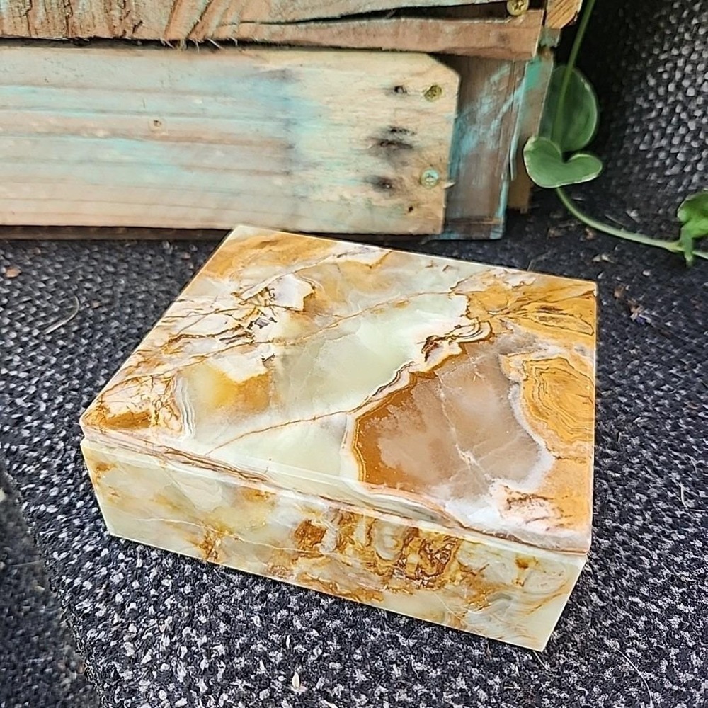 Vintage Banded Onyx Alabaster Trinket Box Marble Stone Jewelry Holder Boho Honey